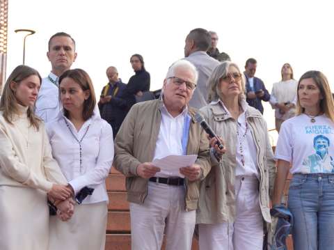 “No nos doblegaremos”: familia de senador Miguel Uribe Turbay