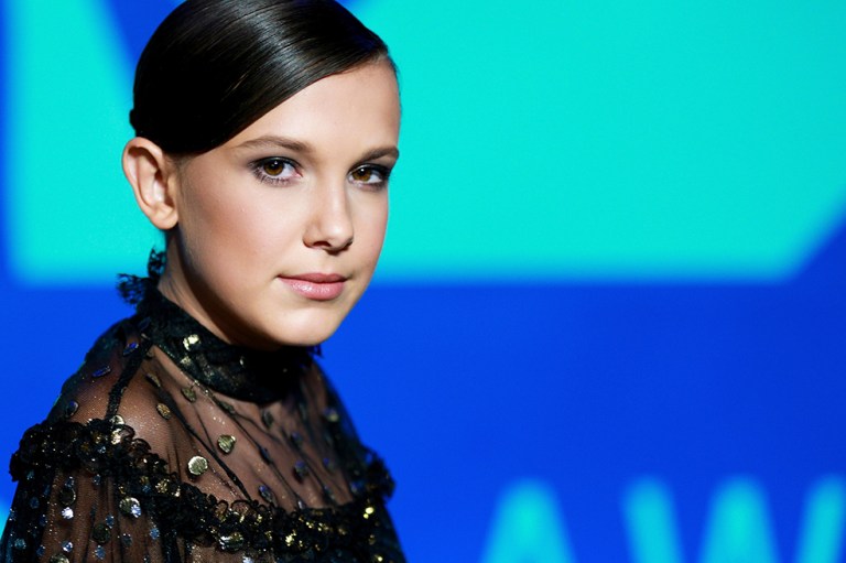 Polémica por la aparición de Millie Bobby Brown, de 13 años, entre las más sexis de la televisión
