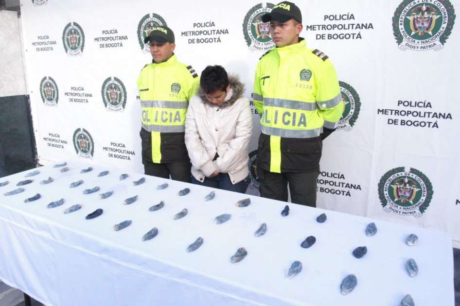 Marta Lucía Cabrera Suárez alias 'La Pereirana', capturada con estupefacientes. / Cortesía Policía Metropolitana de Bogotá