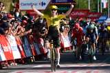 Matthew Brennan ganó un final picante en La Vuelta a España: ¿cómo quedó la general?