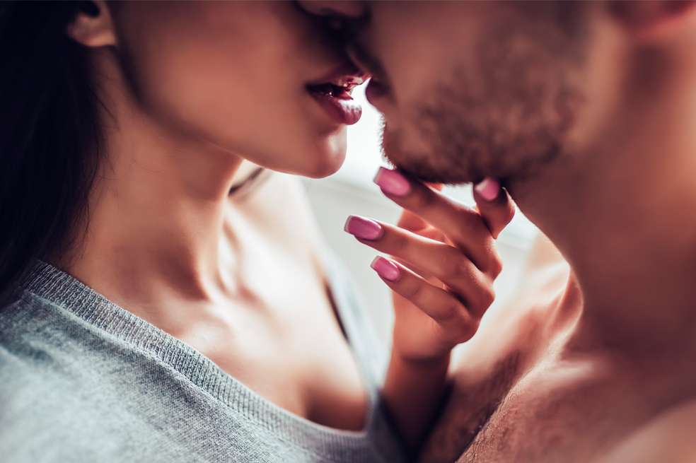 7 técnicas para perfeccionar tus besos en pareja