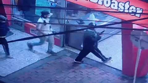 En balacera terminó hurto a establecimiento comercial en Engativá, Bogotá