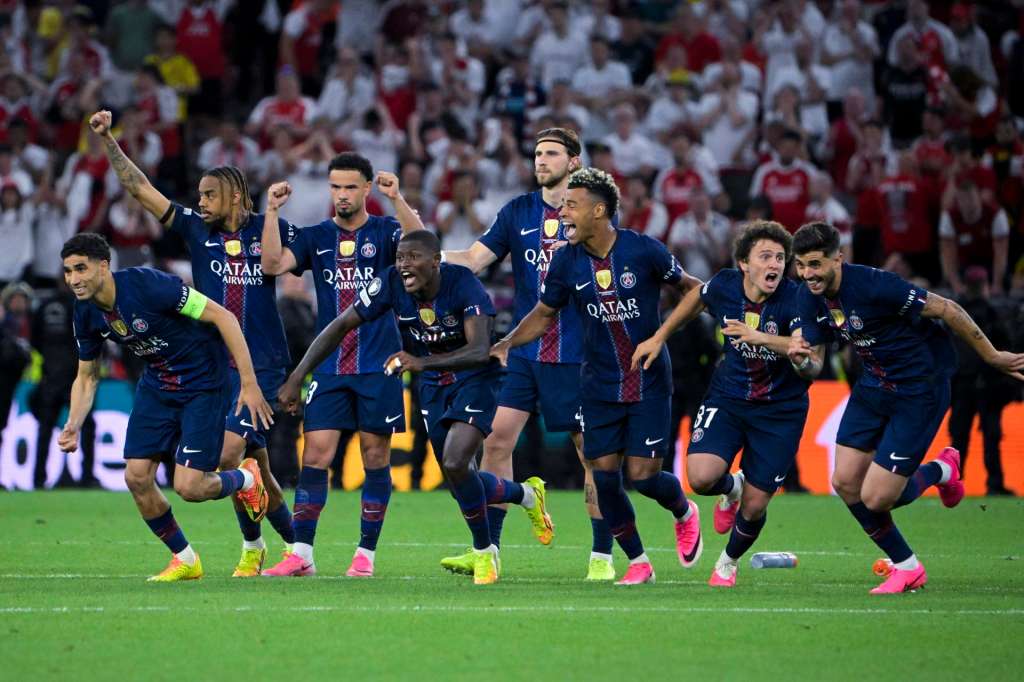 BUDAPEST (Hungary), 30/05/2026.- Players of PSG celebrate after winning the penalty shoot-out of the UEFA Champions League final between Paris Saint-Germain and Arsenal in Puskas Arena in Budapest, Hungary, 30 May 2026. (Liga de Campeones, Hungría) EFE/EPA/Zsolt Szigetvary HUNGARY OUT