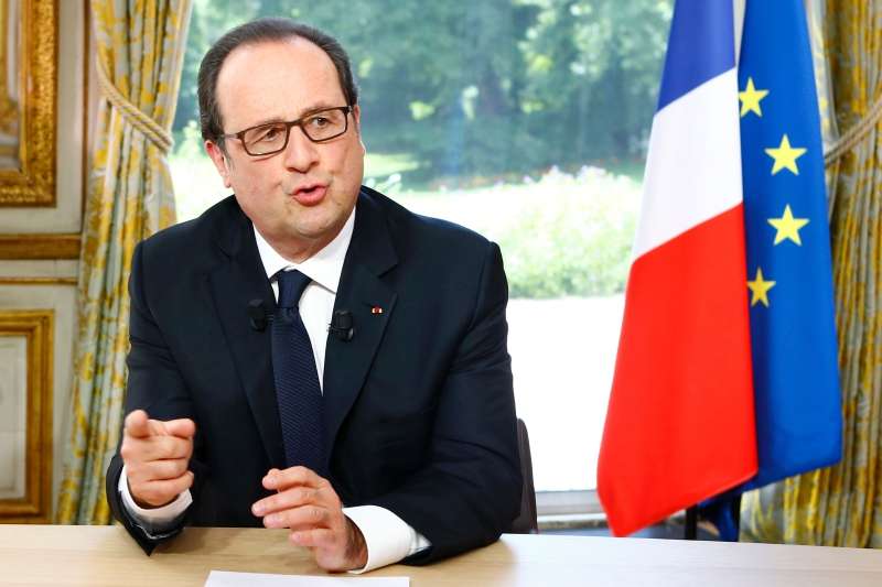El presidente francés, François Hollande, reactivó la cúpula de crisis.  /AFP