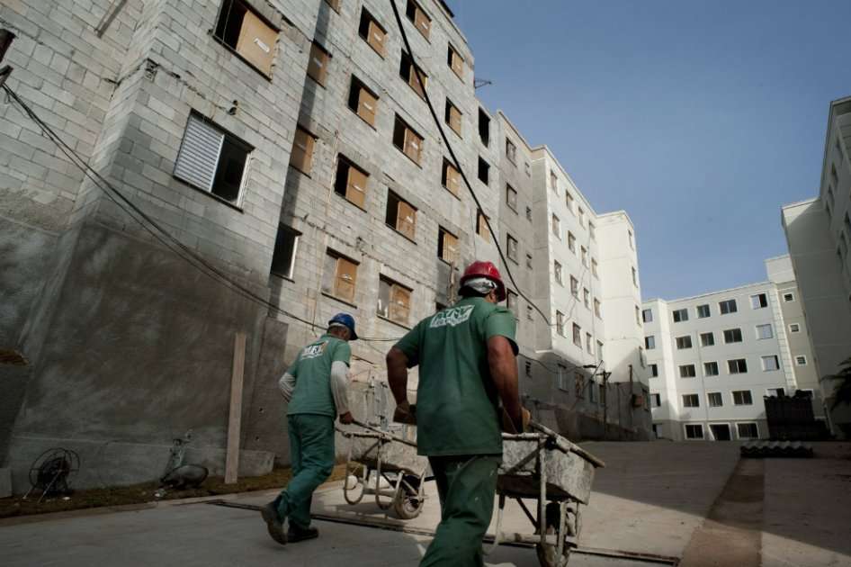 El constructor de vivienda social en Brasil no se ha visto afectado por la recesión en ese país. / Bloomberg News