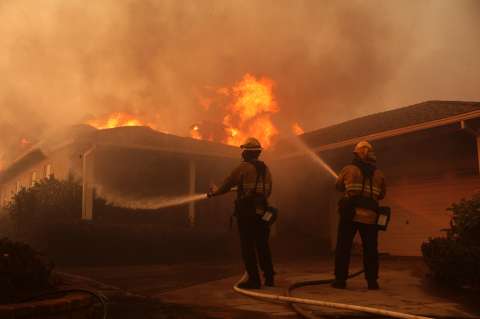 Incendios en Los Ángeles, una bomba de tiempo que incluye malas decisiones urbanas