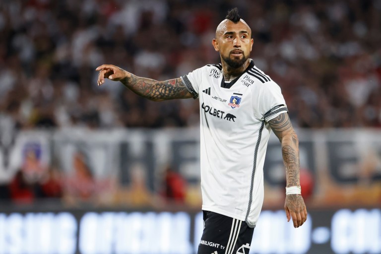 Polémica de Arturo Vidal en Chile: marcó gol en contra y peleó con un compañero