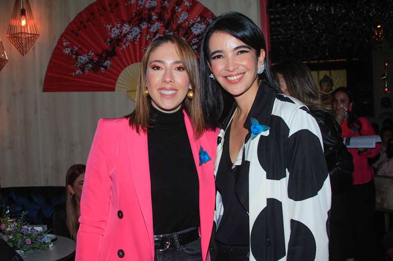 JUANITA GÓMEZ Y FERNANDA FERNÁNDEZ. EMABAJADOR DE VIDA LIGA CONTRA EL CÁNCER