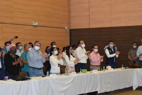 Verificar casos de violación de derechos humanos, entre los compromisos de la Comisión de Paz