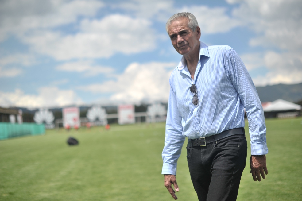 Gregorio Pérez, técnico de Independiente Santa Fe, en la sede de entrenamiento del club en Tenjo. / Óscar Pérez