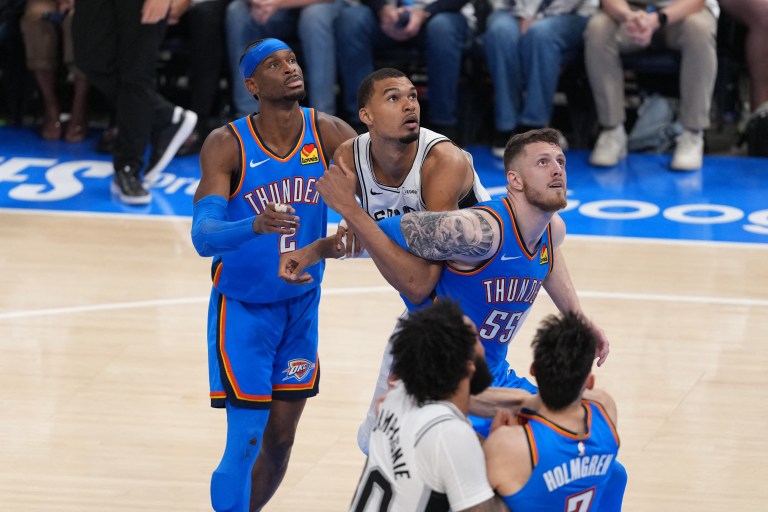 Así le empató Oklahoma Thunder a San Antonio Spurs la serie en las semifinales de la NBA