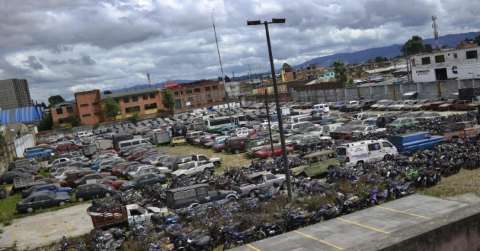 Subasta de carros, motos y camionetas abandonadas en Bogotá: así puede participar