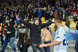 La UEFA sancionó al Dynamo Kiev y a Roma por incidentes en Europa League