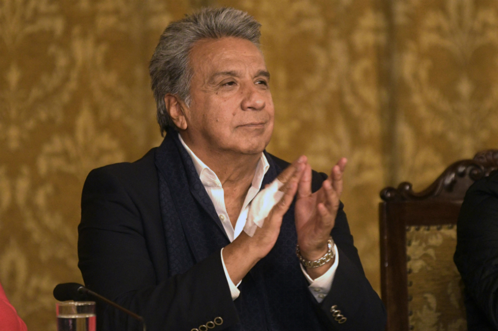 El presidente Lenin Moreno convocó una consulta en la que se aprobó eliminar la reelección indefinida para impedir que Rafael Correa vuelva a ser candidato presidencial. / AFP