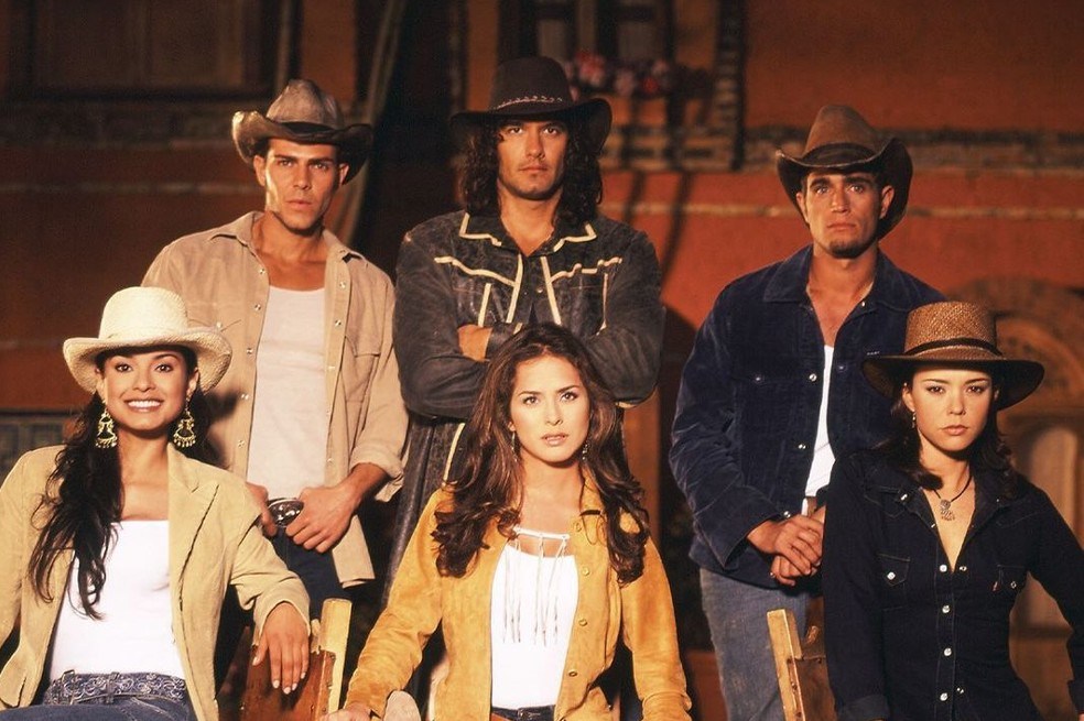 La historia de amor de las hermanas Elizondo con los hermanos Reyes ha cautivado a cientos de televidentes.