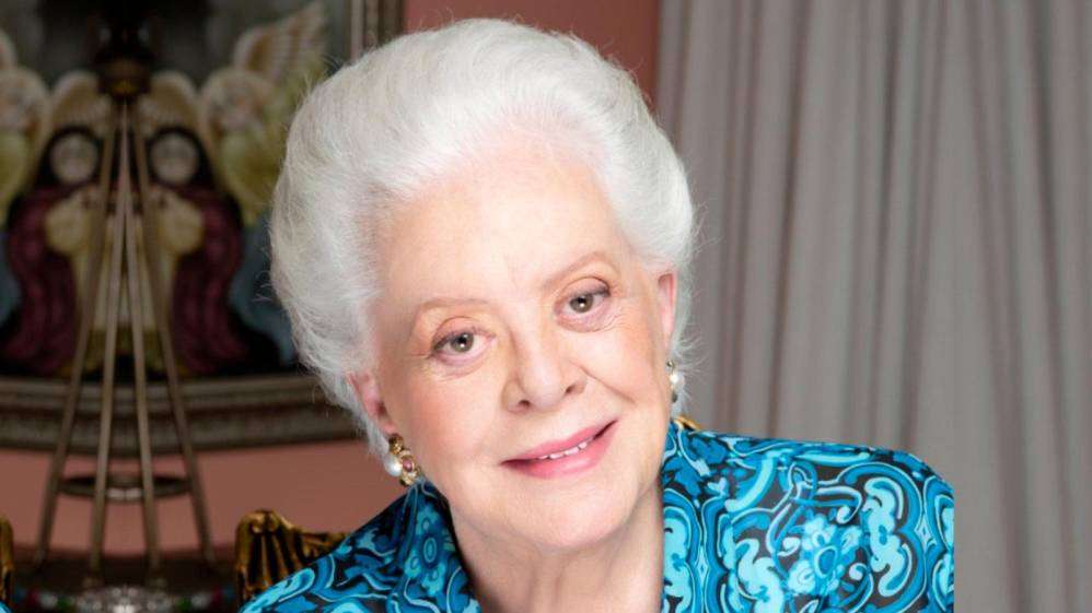 Hilda Strauss dirigió y presentó el programa ‘La Radio de Hilda Strauss’ por la Cadena Todelar, junto a sus hijas y su nieto.