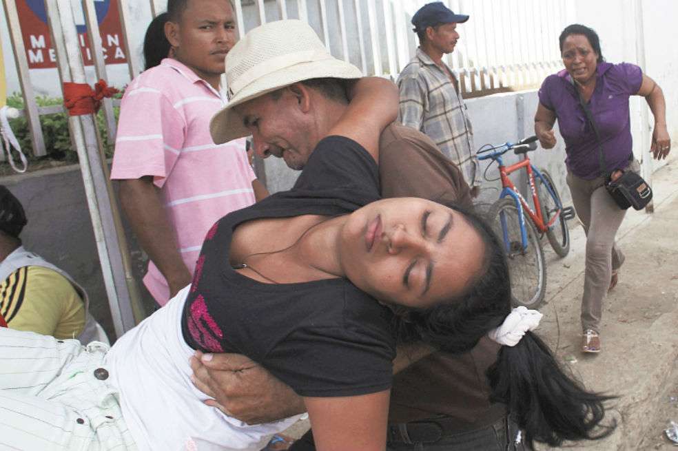 En 2014, un grupo de estudiantes de El Carmen de Bolívar (Bolívar) aseguraron haberse enfermado después de haber recibido la vacuna contra el VPH. / AFP