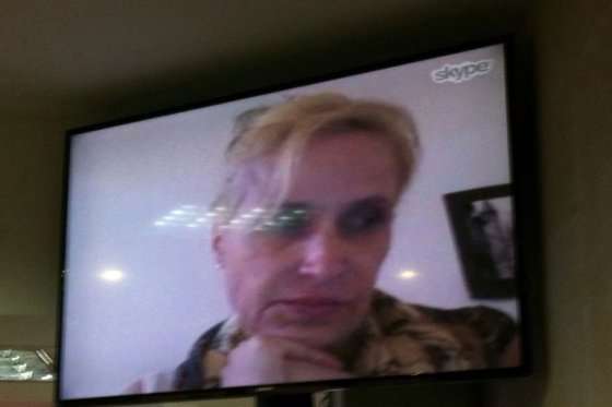 Se admitió la presencia vía teleconferencia de la excontralora.