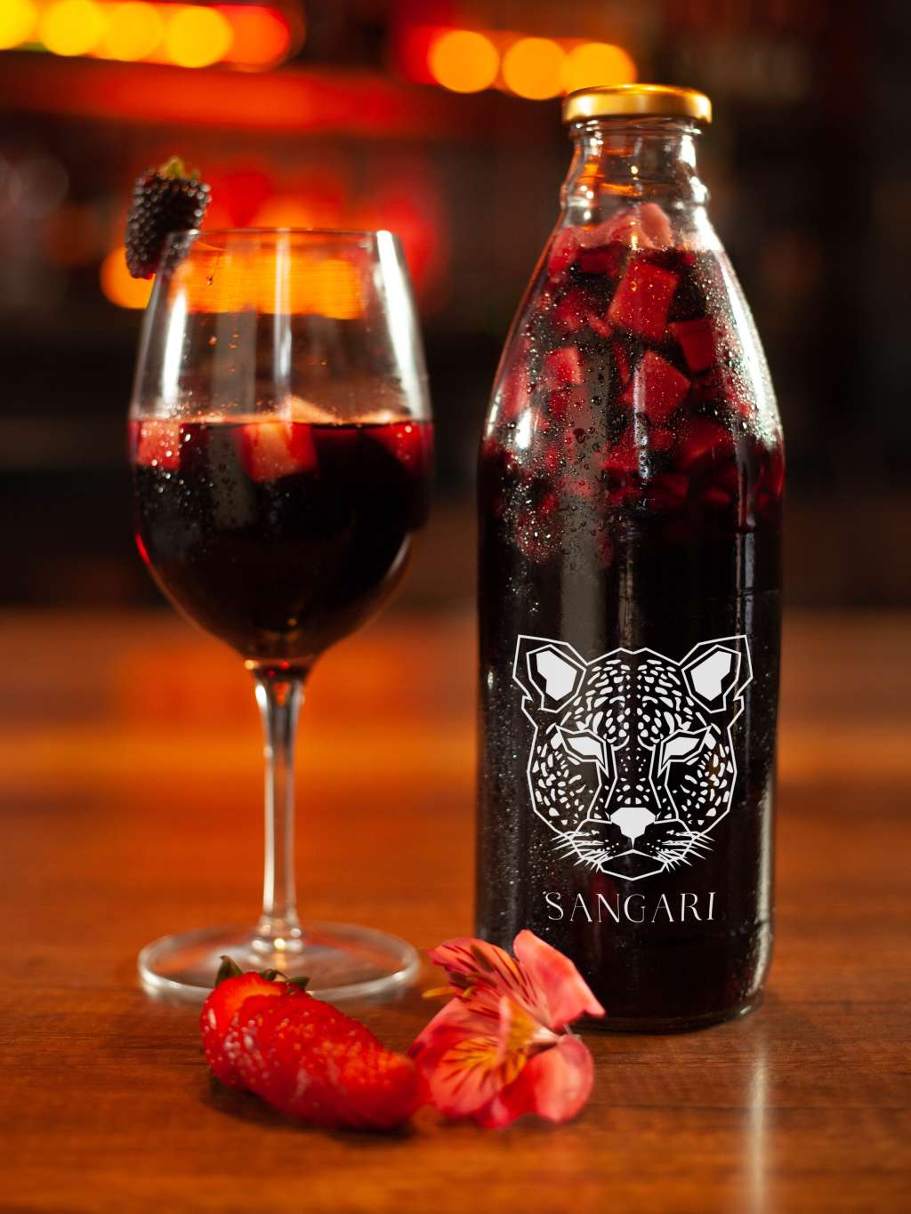 La sangría Manac (de color vino tinto), de asaí, se recomienda para las carnes rojas, por su intensidad.