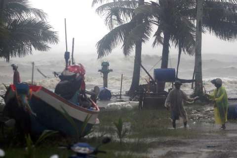 En imágenes: así se vivió Pabuk, la nueva tormenta que llegó a Tailandia