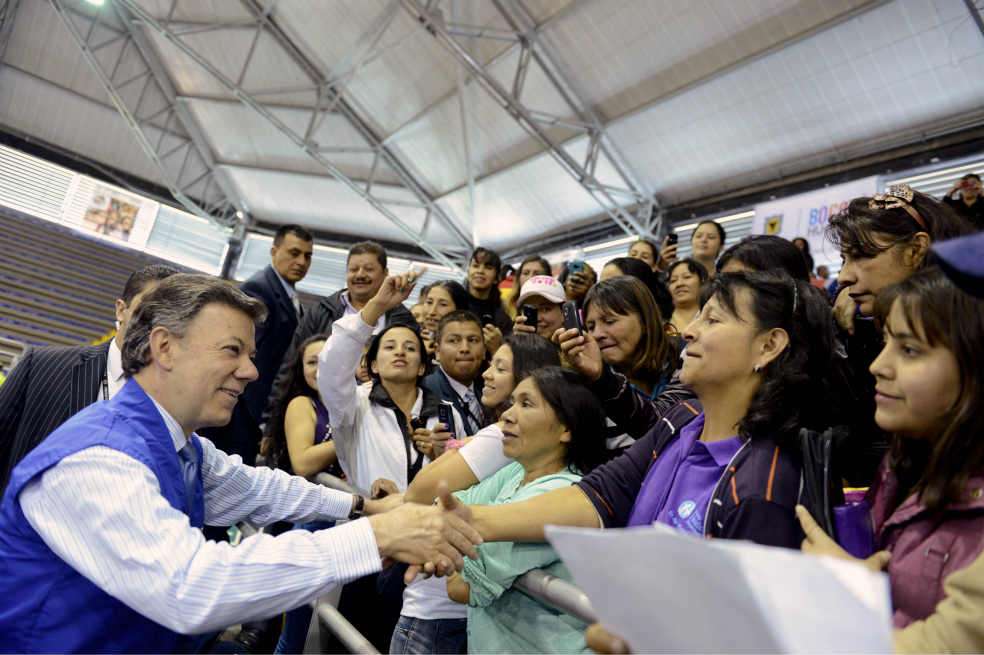 A comienzos de mes el presidente Juan Manuel Santos visitó el Palacio de los Deportes para observar una de las jornadas de inscripción. Allí concluyó que el proceso se había llevado satisfactoriamente. / Archivo