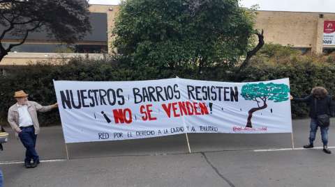 Protesta durante el Día Mundial de las Ciudades cuestiona modelo urbano en Bogotá