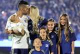 Racción de Lorelei Tarón a la presentación de Falcao en Millonarios. Hubo lágrimas