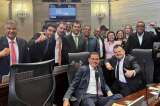 Uribismo y Cambio Radical despliegan estrategia para frenar reformas del Gobierno