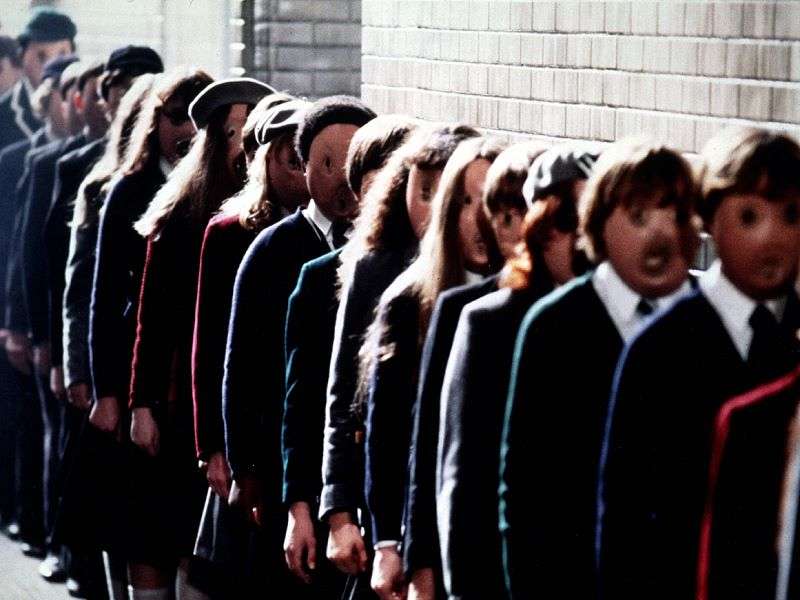 La película The Wall, de 1982, forjó un pensamiento crítico frente a la sociedad, a la guerra y a los sistemas de educación en occidente.