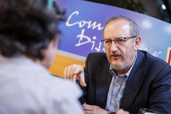 «No podemos aceptar que orinar plástico sea normal»