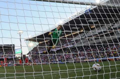 La FIFA firmó acuerdos para la tecnología en línea de gol
