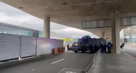 Segundo día de paro de taxistas: fuerte presencia de las autoridades en aeropuerto El Dorado