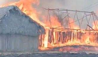 Incendio en Sucre deja dos casas incineradas y 300 hectáreas afectadas