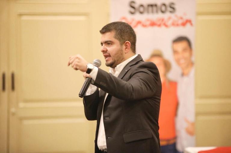 Anularon el título de abogado del senador Julián Bedoya en primera instancia