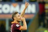 Con 39 años, Francesco Totti renueva hasta el 2017 con la Roma