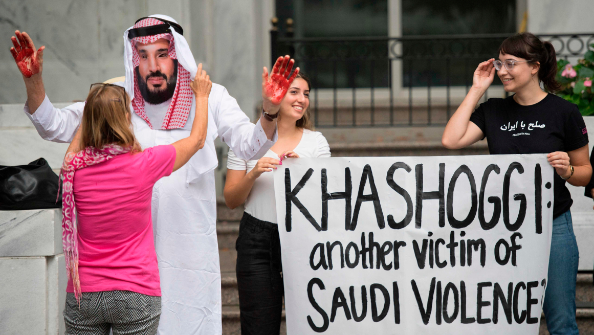 Protestas en contra de Mohammed bin Salman, el príncipe heredero de la corona de Arabia Saudita. / AFP