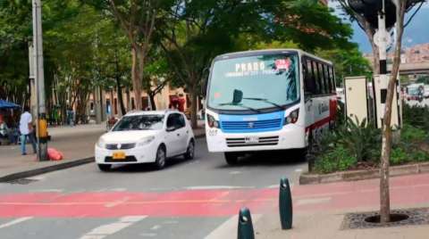 Transportadores de Medellín cesarían operaciones por alza en el precio del diésel