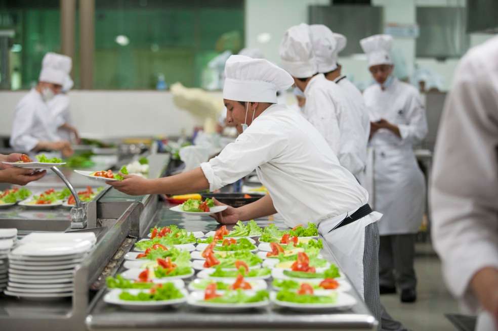 Más de 33 mil millones de pesos destina el Sena a sus programas de gastronomía. / iStock