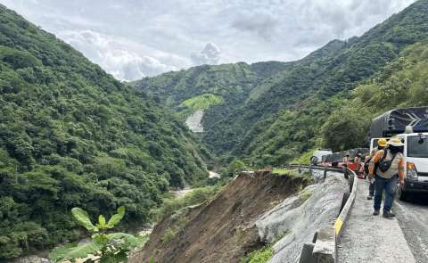 Alerta vial en el sector de Sinifaná, en Antioquia, por derrumbe en el tramo
