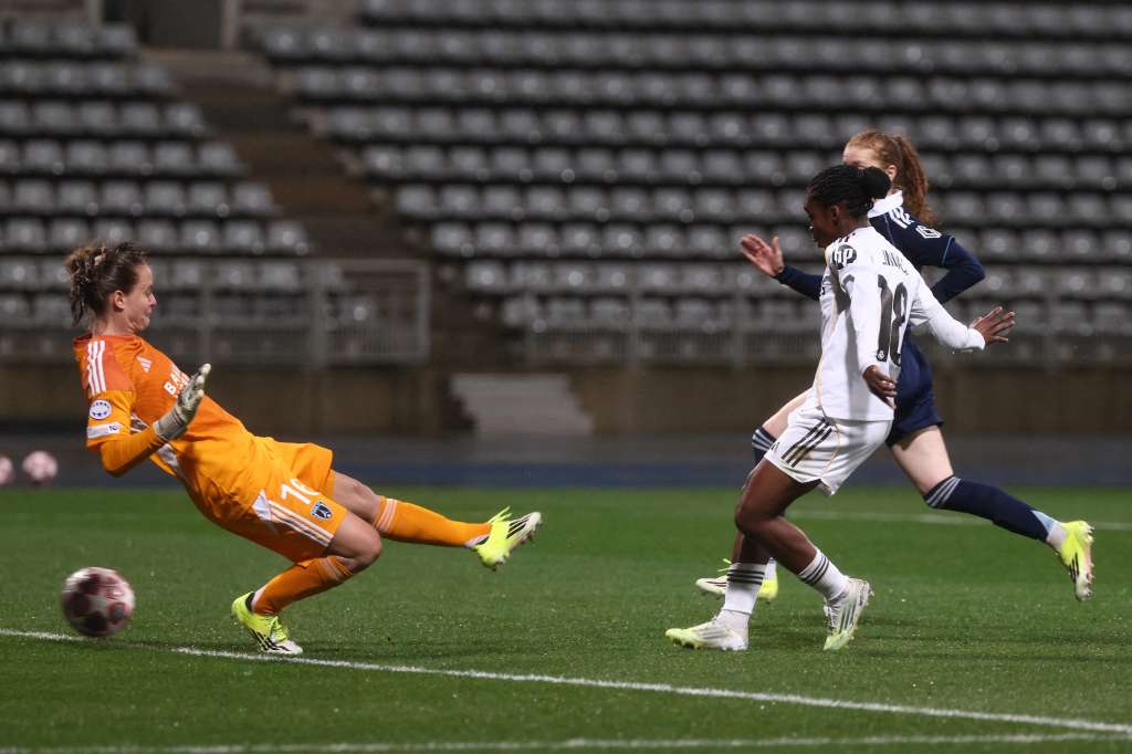 Linda Caicedo fue la figura de Real Madrid en la victoria sobre Paris FC (3-2).
