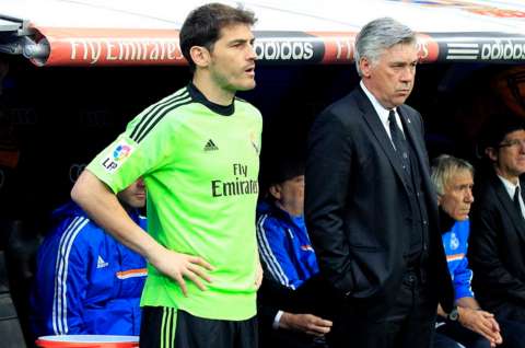 Casillas y Ancelotti fueron homenajeados por Florentino Pérez