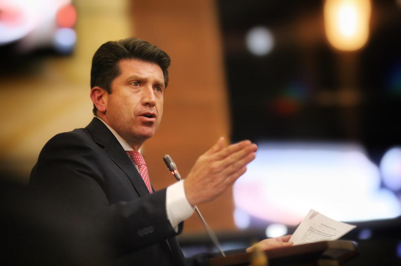 Diego Molano, ministro de Defensa, durante el debate de moción de censura en el Senado de la República.