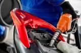 Gobierno reversa alza de COP 46 en la gasolina y asume el costo en octubre