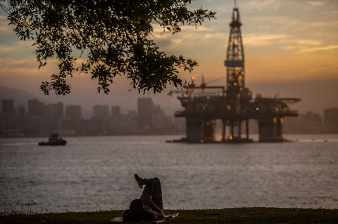 Agencia Internacional de la Energía prevé mayor demanda de petróleo