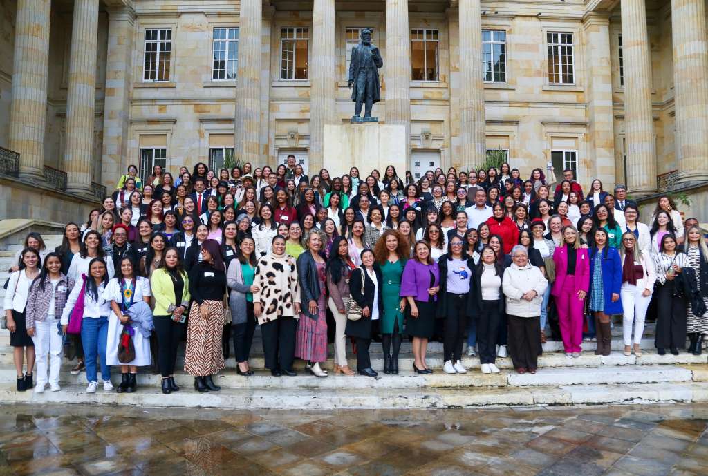 El Programa Orquídeas ha permitido la vinculación laboral de 470 mujeres.