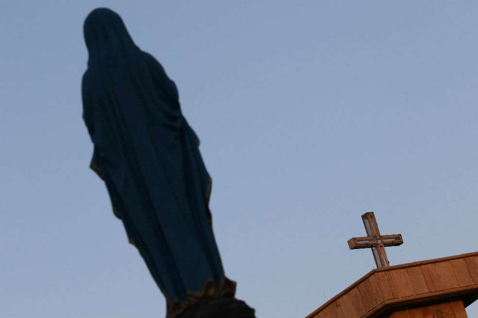 El exorcismo consiste en luchar contra las fuerzas diabólicas que hacen que una persona esté "poseída". / AFP