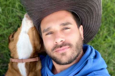 Video: Sebastián Caicedo confirmó que vive una relación y está enamorado