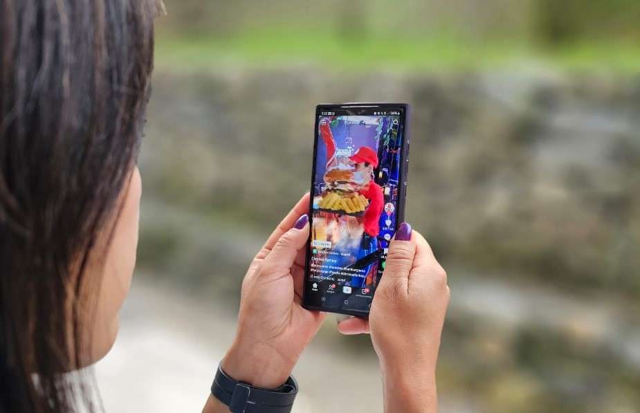 La plataforma TikTok es la que más viene creciendo de entre todas las redes sociales.