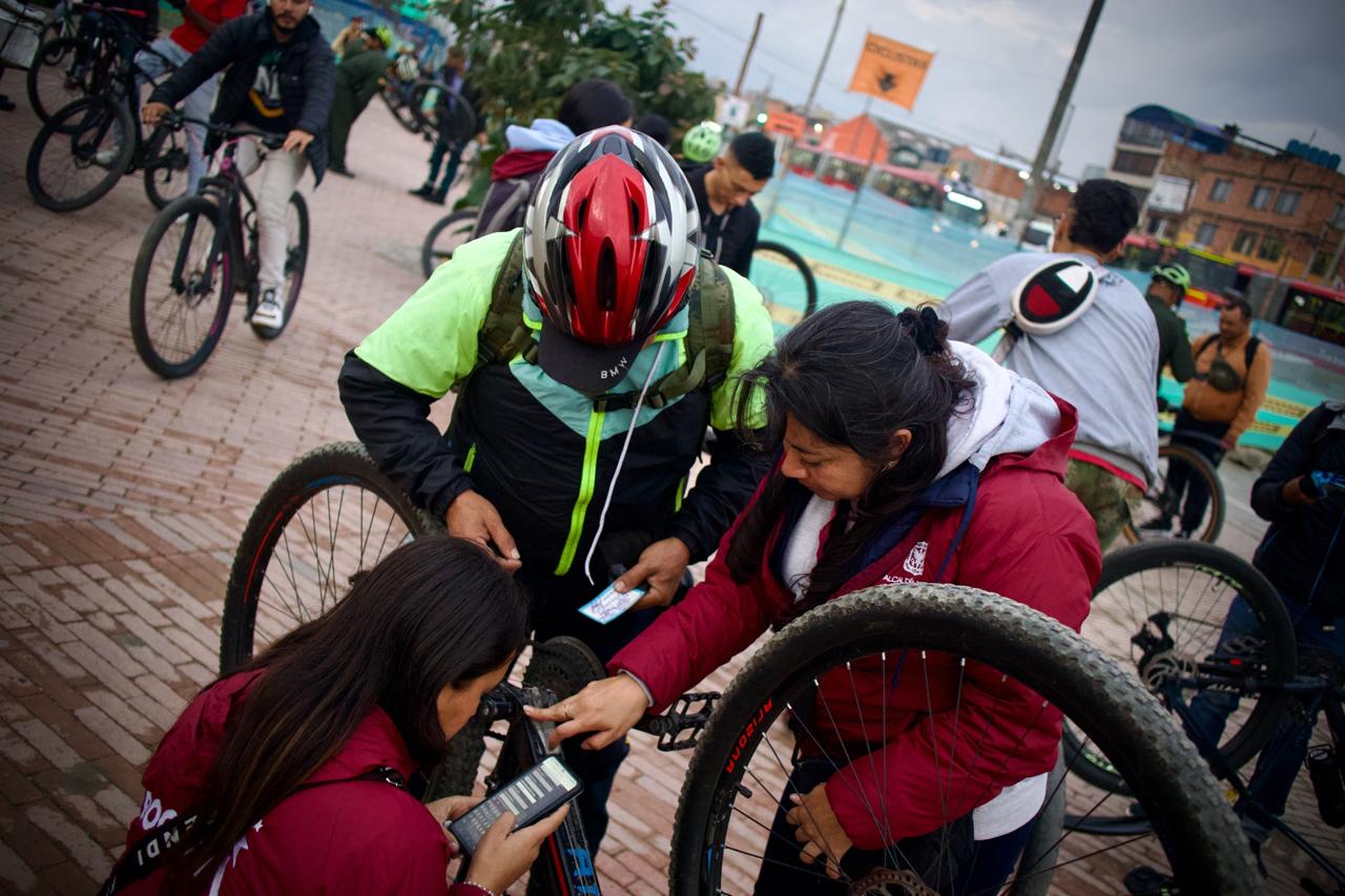 Seguridad a bicicletas en Bogotá.