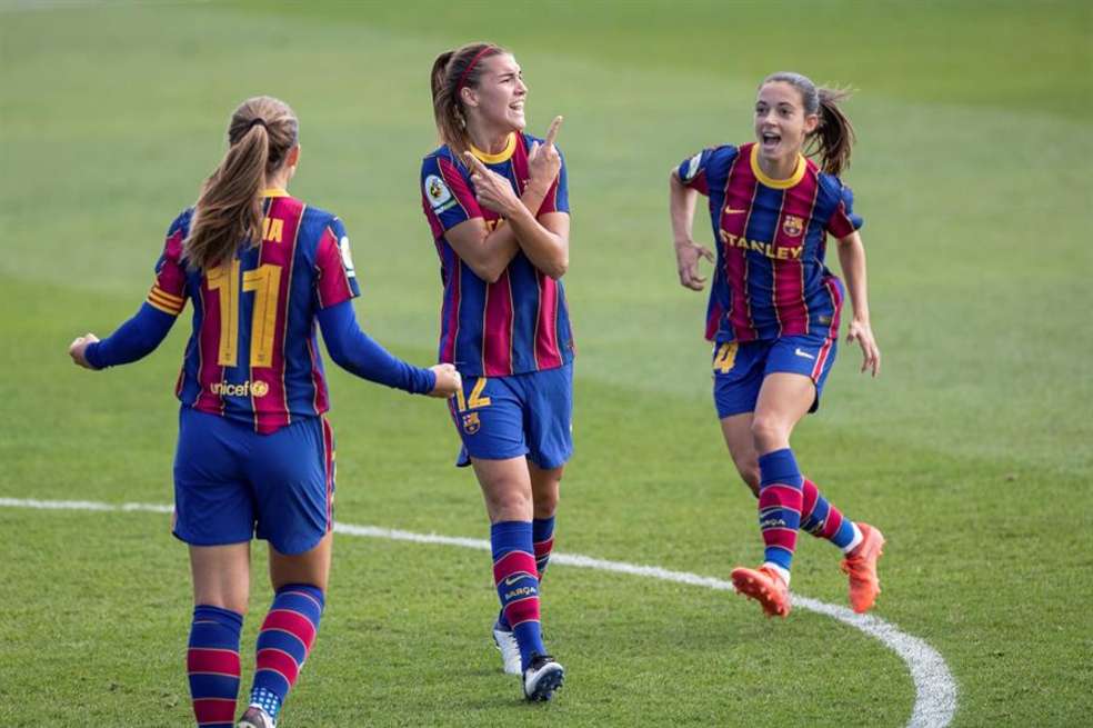Barcelona femenino en el debut de la liga femenina en España.